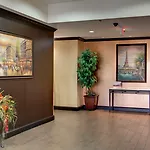 Holiday Inn Express Hotel & Suites Paris