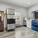 Paris Inn Suites