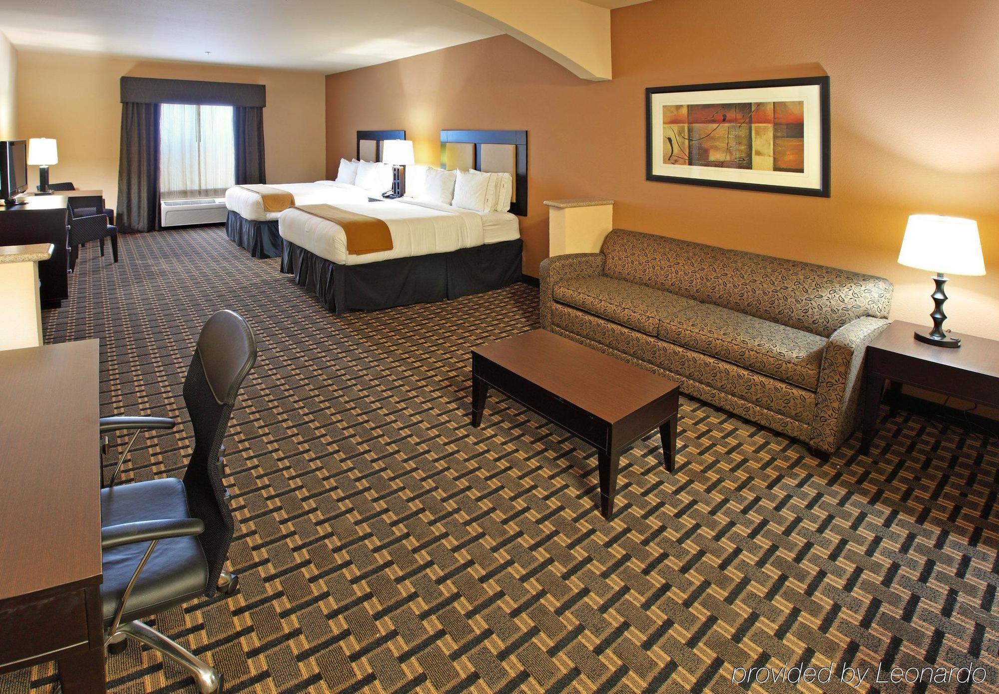 Express & By Ihg Paris