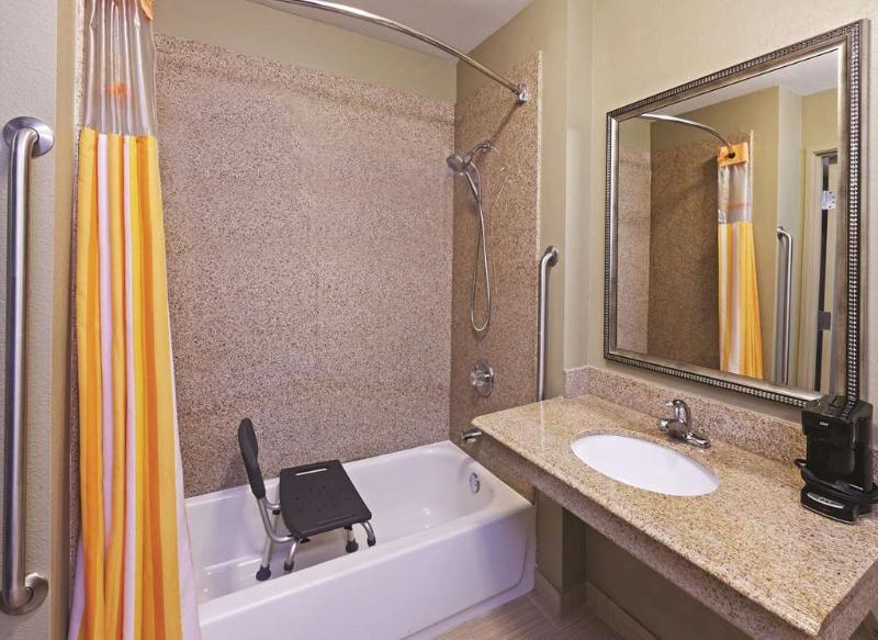 Hotel La Quinta And By Wyndham 3*